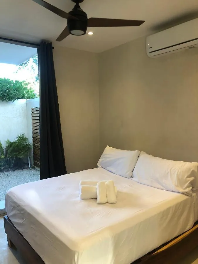 11Br I Hacienda Zalama Τουλούμ 0*,
